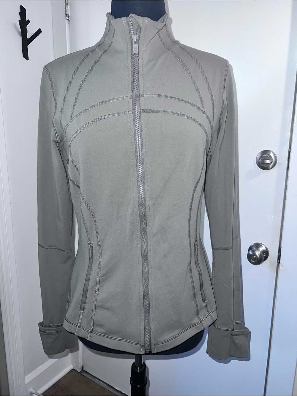 Lululemon • Olive Green Full-Zip Jacket